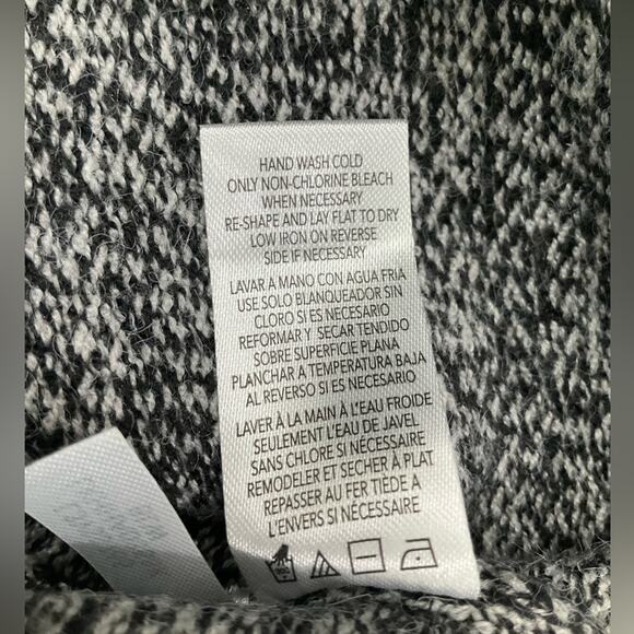 Karl Lagerfeld Paris Gray Sweater Size Large - Picture 8 of 12